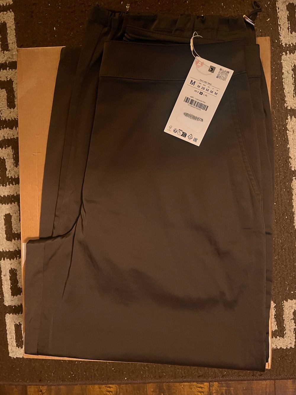 Zara Balloon Satin pants
Size M - Picture 6 of 6